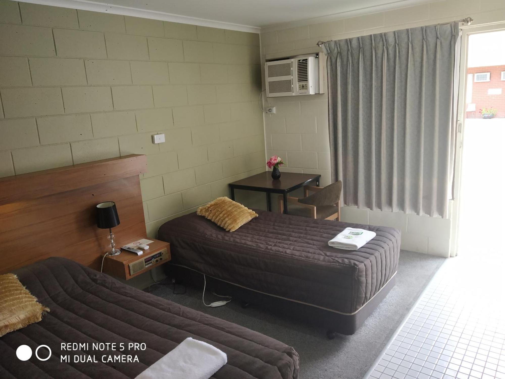Albury Central Motel Room photo