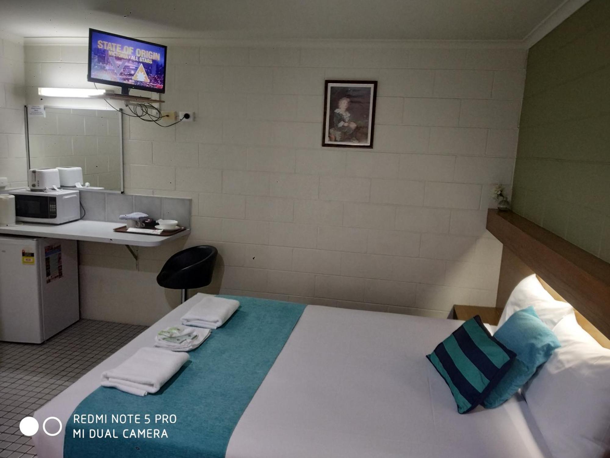 Albury Central Motel Room photo